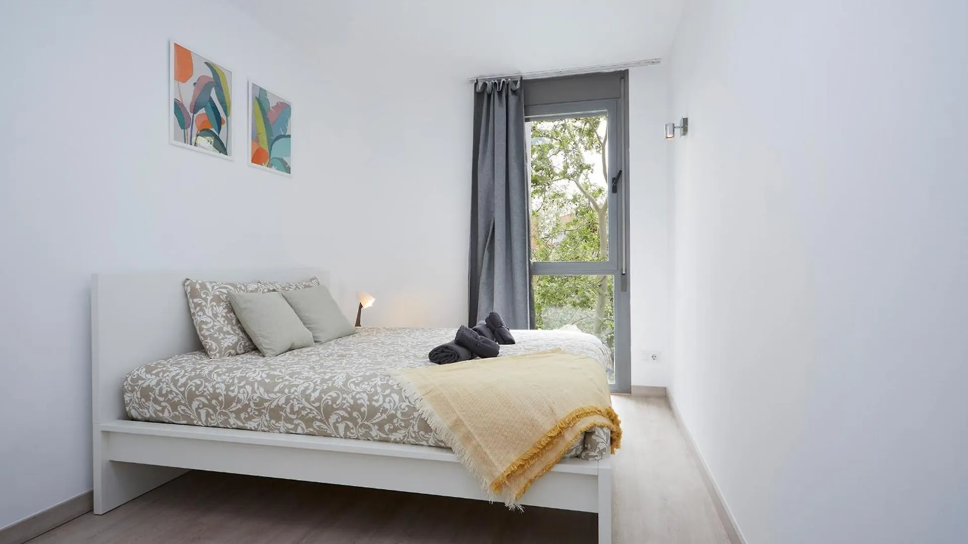 Three Bedroom Two Bathroom Apartment Close To Beach Barcelona Spain